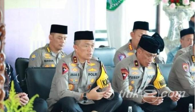 Kapolda Jatim Laksanakan Doa Bersama Dengan Keluarga Korban Kanjuruhan
