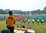 Ribuan Masyarakat Ikuti Jalan Sehat Dalam Rangka Menyemarakkaan HUT Ke-63 Kostrad