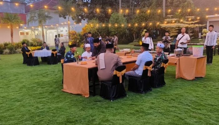 Coffe Morning Forkipimda bersama Pengasuh Ponpes Al Ishlah, Ciptakan Suasana Kondusif Pasca Pemilu 2024
