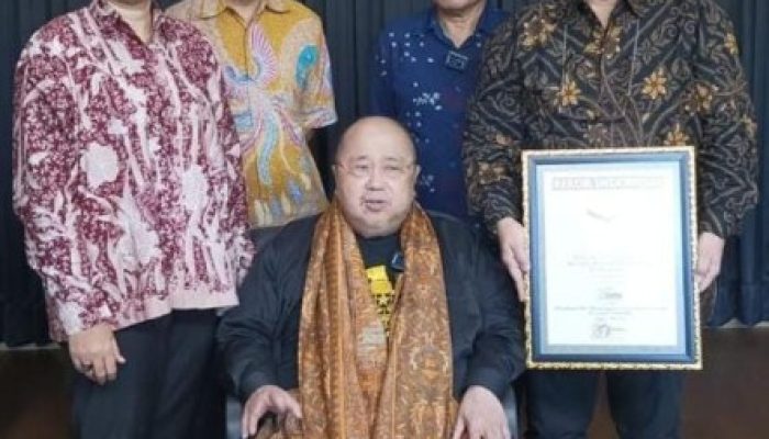 Kegiatan HUT ke-7 SMSI Memperoleh Penghargaan MURI