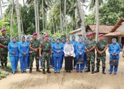 Komandan Kolatmar bersama Prajurit Puslatpurmar-8 Teluk Ratai gelar Bakti Sosial