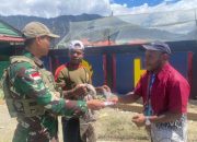 Generasi Muda Papua Bersemangat, Satgas Yonif 509 Kostrad Berikan Bantuan Dana Sekolah dan Pakaian