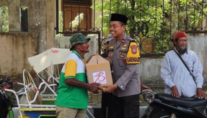 Peduli Sesama, Polres Lumajang Salurkan Bantuan Sosial Untuk Jukir dan Abang Becak