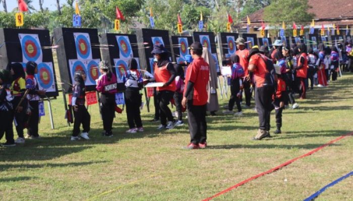 Polres Bondowoso adakan lomba panahan dalam rangka HUT Bhayangkara ke 78