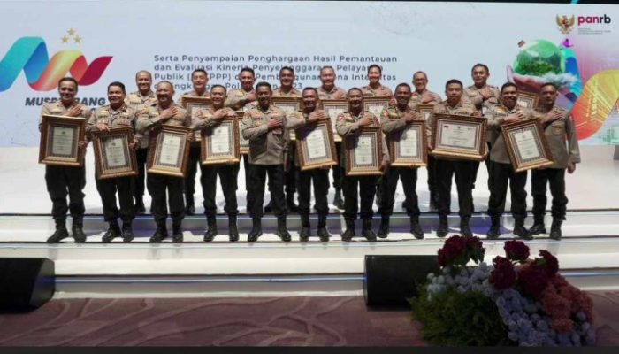 Polres Bondowoso Meraih Penghargaan Dari Menpan RB Atas Pelayanan Prima Kepada Masyarakat