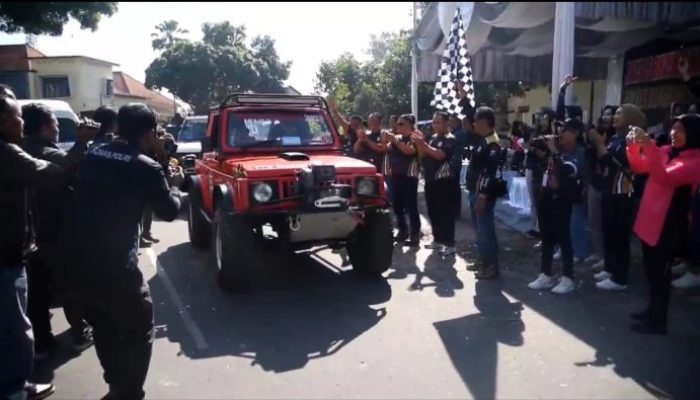 Baksos Bhayangkara adventure off road Polres Bondowoso di ikuti Ratusan off roader se Jawa – Bali.