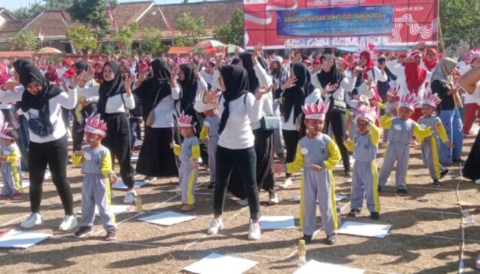 Dalam Rangka Menyambut Kemerdekaan HUT RI ke 79, Himpunan Paud Indonesia Tegal Ampel Mandiro Ikut Meriahkan 