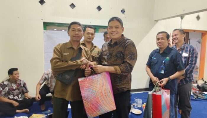 ADM Perhutani KPH Bondowoso Gelar Pembinaan Kepada Karyawan Di Tiga Wilayah