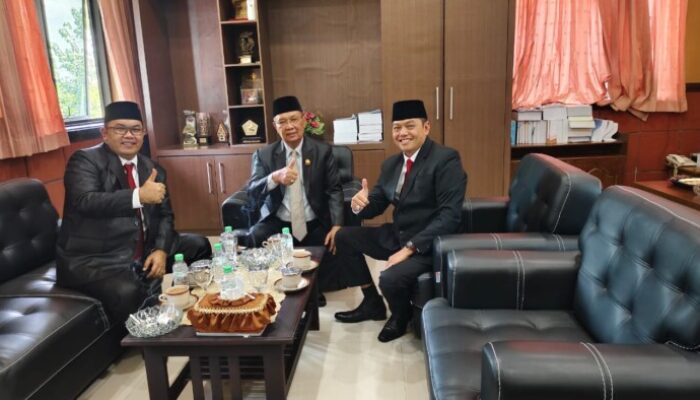 Administratur Perhutani KPH Bondowoso”Menyempatkan Diri Menghadiri Pelantikan dan Pengambilan Sumpah Jabatan Anggota DPRD periode 2024 – 2029
