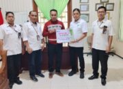 PERDULI TERHADAP SOSIAL LINGKUNGAN, ADM PERHUTANI BONDOWOSO SERAHKAN DANA TJSL UNTUK MASJID NURUL HUDA