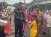 Mobil Si Sumeh Polres Pasuruan Kota Salurkan Bantuan Untuk Korban Banjir di Rejoso