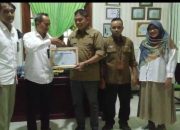Aktif Sebagai Responden, Perum Perhutani Bondowoso Mendapat Penghargaan Dari BPS Provinsi Jatim