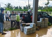 Administratur Perum Perhutani kph Bondowoso, berikan bantuan sembako Untuk meringankan beban warga terdampak banjir bandang