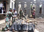 Dari Samudra ke Tanah Rakyat! Pratu Marinir Okky Pimpin Renovasi Rumah di TMMD 123 Bondowoso