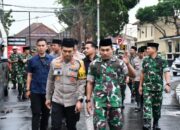 Wujudkan Sinergitas TNI-Polri Bondowoso, Dandim 0822 Dan Kapolres Bondowoso Berbagi Takjil