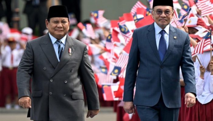 Presiden RI Prabowo Subianto Menyambut Secara Resmi Perdana Menteri Malaysia
