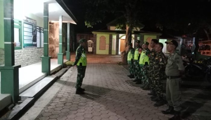 Babinsa Koramil 0822/03 dan Banser Kompak, Bukti Nyata Kepedulian Untuk Warga Tegalampel