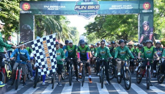 Bondowoso Fun Bike 2025: Ribuan Warga Gowes Bareng TNI Rayakan HUT ke-80, Penuh Semangat dan Kebersamaan