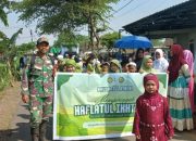 Babinsa Turun Langsung Amankan Pawai Santri, Haflatul Ikhtibar Ponpes Miftahul Hasan Al Utsmani Berjalan Kondusif