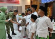 Di Sela Agenda Danrem 083/Bdj, Dandim 0822 Tebar Kebaikan Untuk Anak Yatim