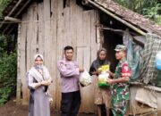 Aksi Diam-diam Babinsa di Bondowoso Ini Bikin Haru! 15 Warga Kurang Mampu Mendadak Terima Sembako dan Uang Tunai