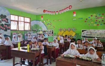 Program Makan Bergizi Gratis, Wujudkan Generasi Emas,392 Siswa Terima Asupan Sehat dari Dapur SPPG Sempol Sangat Disukai