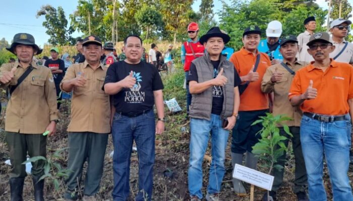 Sinergi Pemkab Situbondo dan Perhutani KPH Bondowoso dalam Gerakan Penanaman Pohon Peringatan Hari Bumi 2026