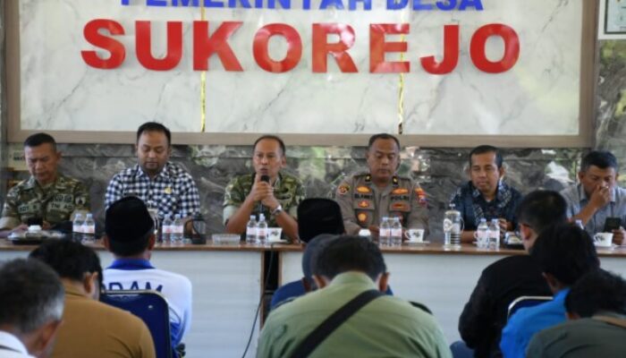 Kasdim 0822 Bondowoso Turun Langsung Berikan Pemahaman Pembangunan Yonif TP, Warga Sumberwringin Antusias