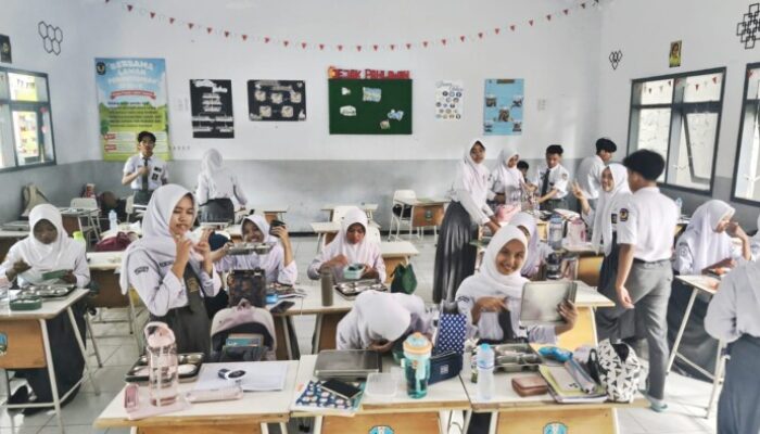 Rasa Jempolan! SMAN 1 Prajekan Beri Lampu Hijau Menu Gizi Dapur SPPG Sempol