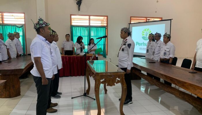 Perhutani KPH Bondowoso Laksanakan Pelantikan dan Serah Terima Jabatan Pejabat Jenjang IV