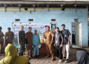 Babinsa Sumber Rejo Kawal Penyaluran Bantuan Pangan untuk 236 KPM di Kecamatan Ijen