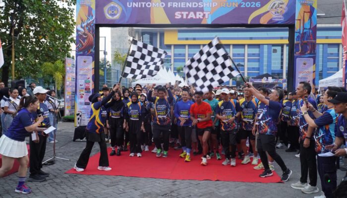 Semarak Dies Natalis ke-45, Unitomo Friendship Run 2026 Satukan Ratusan Peserta