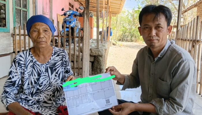 Ketua GPDB Kembali Bantu Warga Lengkapi Dokumen Kependudukan