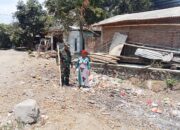 Sampah Berserakan Jadi Perhatian, Babinsa Tapen Turun Beri Imbauan Humanis