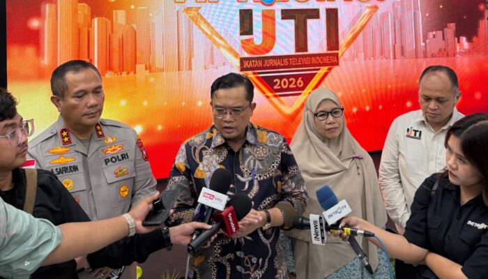 Dirjen PAUD Dikdas PNFI Gogot Suharwoto Terima Apresiasi IJTI 2026