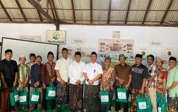 Perhutani KPH Bondowoso Gelar Pembinaan Produksi Getah Pinus dan Tasyakuran Capaian 100 Persen Target